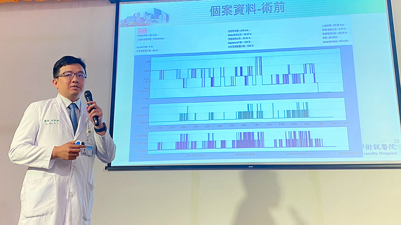 居家睡眠呼吸檢測-智眠檢 身上僅一機全搞定  中醫大附醫與廣達合作 攜帶式AI心電圖測量儀  AI精準分析心電訊號 找到睡眠呼吸中止症 AI協助擺脫「電線人」 準確度超出九成