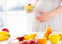 1.孕期營養與體重控制 2.孕產期芳香療法及按摩