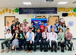 溫馨聖誕！中國醫藥大學附設醫院與代訓醫師慶祝聖誕節◆來自11個國家的18位醫師 拜訪中國醫大兒童醫院病童 回饋當地社區