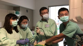 One-year-old Vietnamese infant suffering from bilateral bronchial stenosis and difficulty in breathing can now return home after receiving medical treatment overseas. 