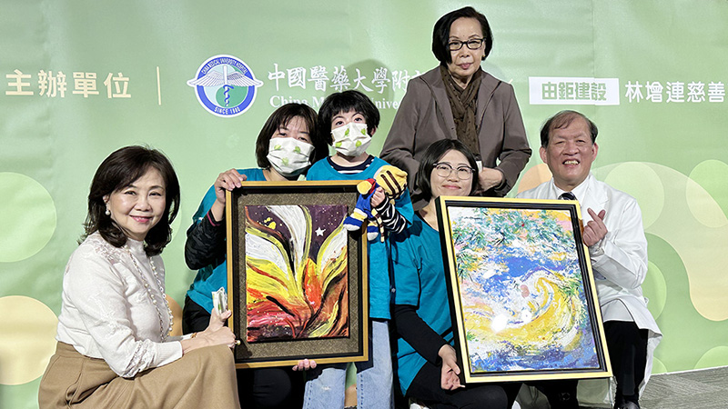 「愛不罕見 螢火照亮生命力」藝術展